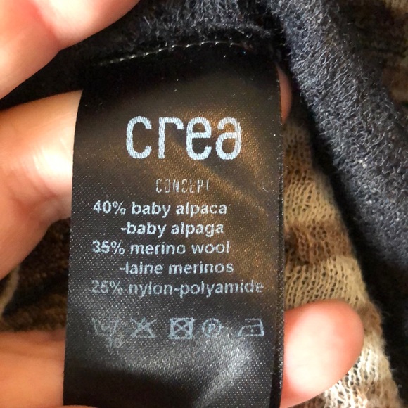 Crea concept black cream and tan cowl top. 22” from neck seam to bottom - Picture 6 of 14